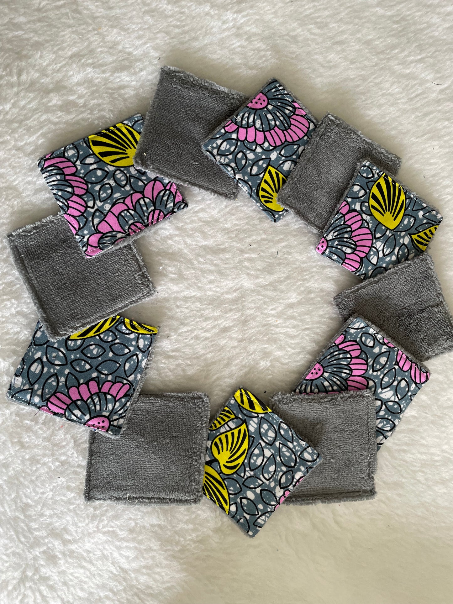 Lingettes gris foncé