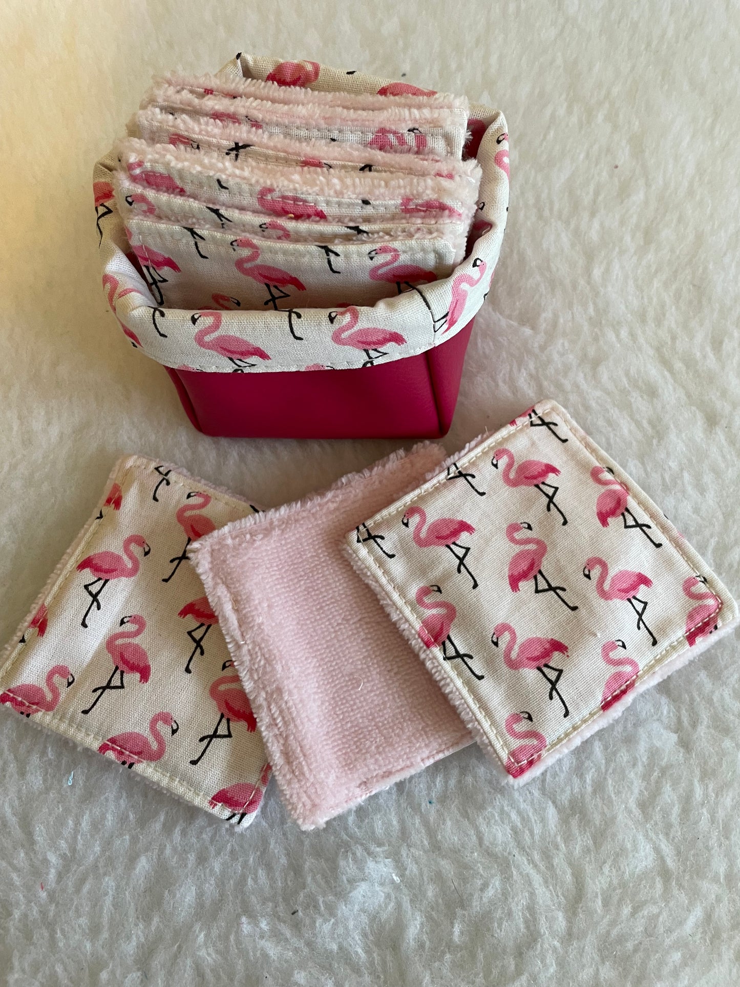 Panier et lingettes blush